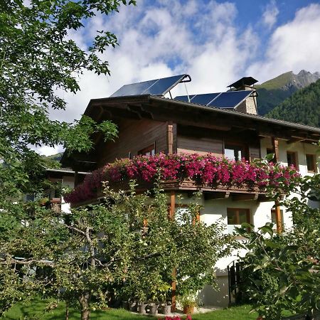 Privatzimmer Helene Mariacher Apartment Virgen Exterior foto
