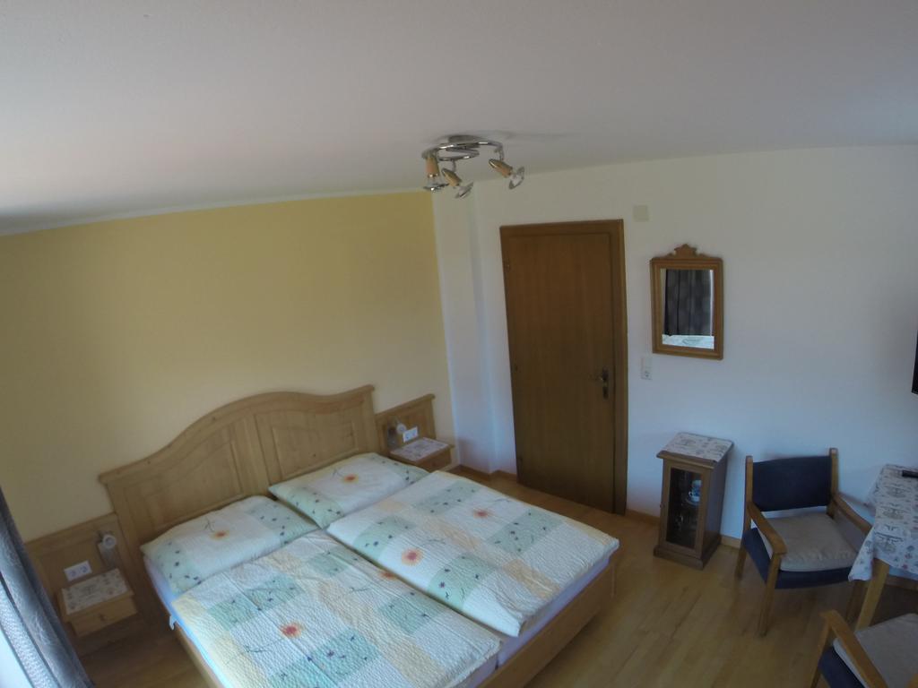 Privatzimmer Helene Mariacher Apartment Virgen Exterior foto