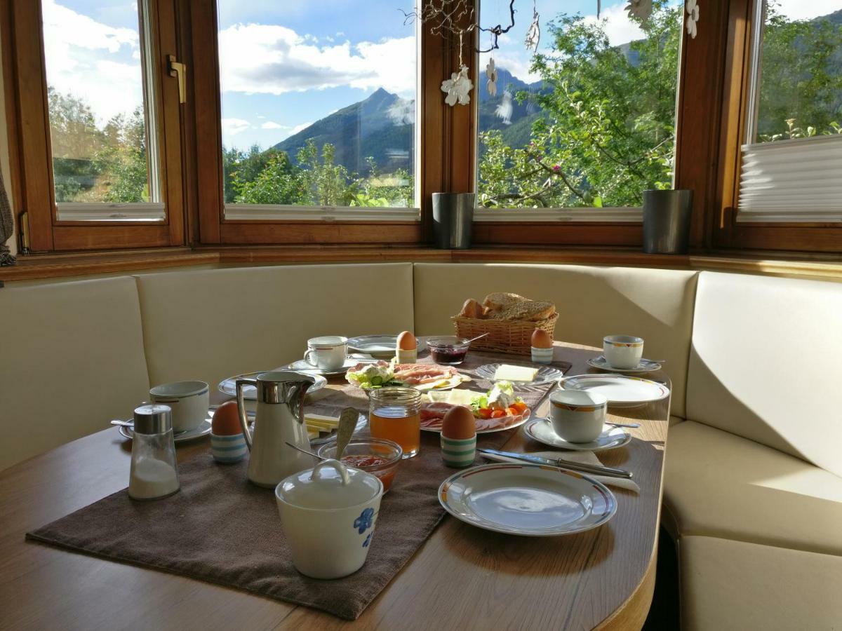 Privatzimmer Helene Mariacher Apartment Virgen Exterior foto