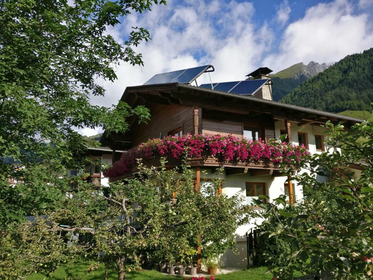 Privatzimmer Helene Mariacher Apartment Virgen Exterior foto